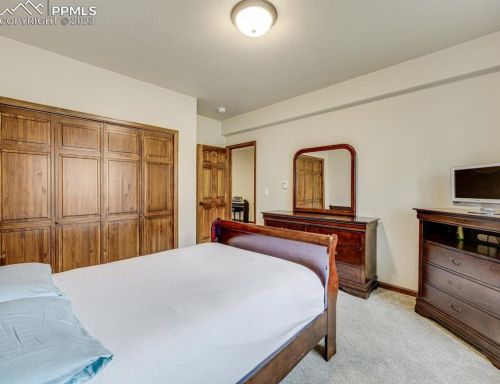 1171 Ptarmigan Dr, Woodland Park CO  80863-8005 exterior