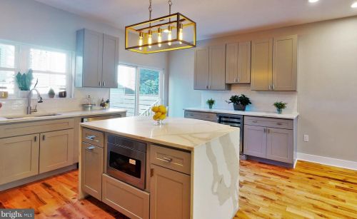 1430 23 St, Philadelphia PA 19145-1338 exterior