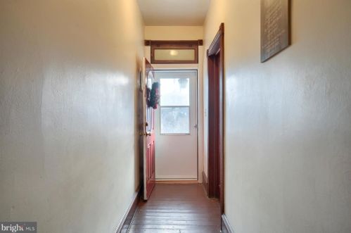 33 Mechanic St, Swartzville, PA 17569-9701