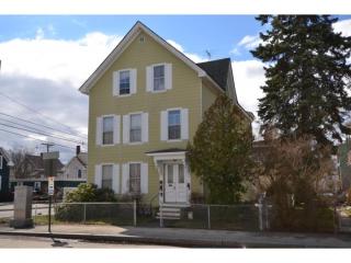 247 Spruce St, Manchester, NH 03103-4812