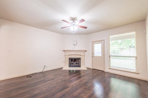 6673 Friendsway Dr, Fort Worth TX  76137-7541 exterior