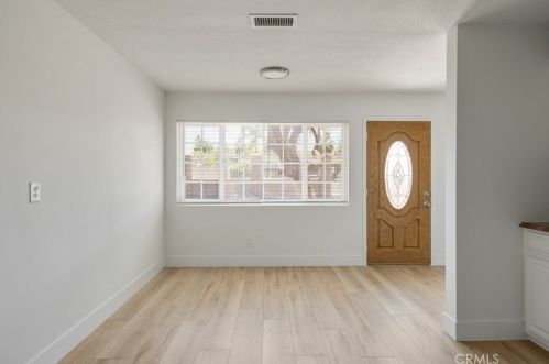 7415 Lincoln Ave, Riverside CA  92504-4623 exterior
