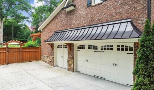 4239 Carmain Dr, Atlanta GA  30342-3504 exterior