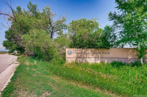 13950 Oxford Pl, Denver CO 80014-5139 exterior