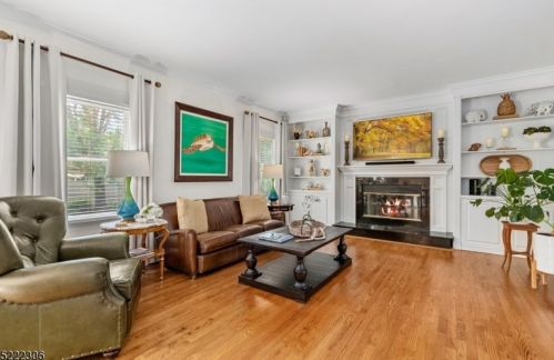 4 Morgan Ct, Dover NJ  07869-1445 exterior