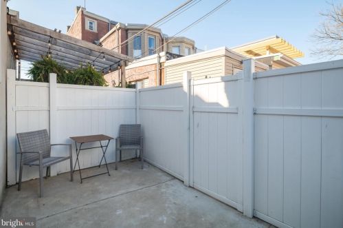 2454 Amber St, Philadelphia PA  19125-1619 exterior