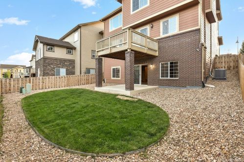 6632 Muscadine Ct, Denver CO  80016 exterior