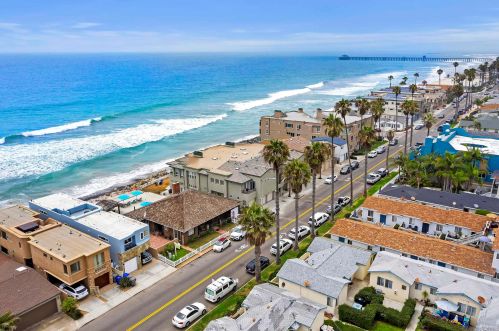 925 Pacific St, Oceanside, CA 92054-3975