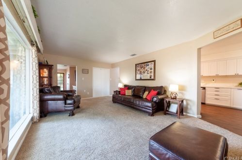 5500 Montero Dr, Riverside CA  92509-5632 exterior