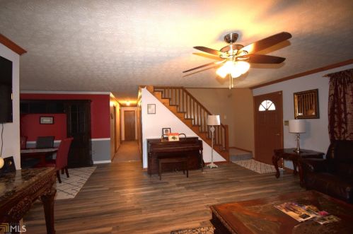 135 Bennington Dr, Stockbridge GA  30281-4098 exterior