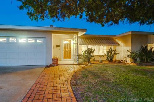 647 Hawthorne Ave, El Cajon, CA 92020-5621