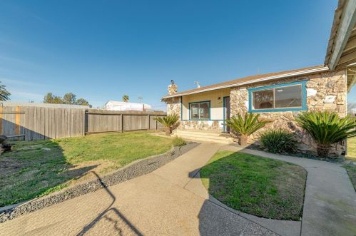5752 Camp Far West Rd, Sheridan, CA 95681-9740