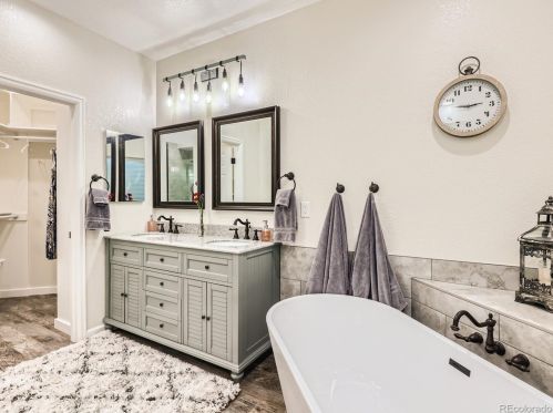 7693 Duquesne Way, Aurora CO 80016-1317 exterior