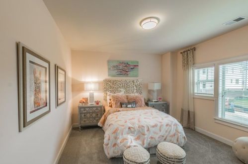 4215 Carver Dr, Atlanta GA  30360-2546 exterior