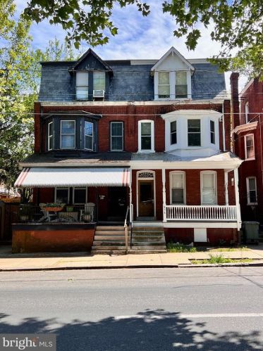 838 Orange St, Lancaster, PA 17602-3120