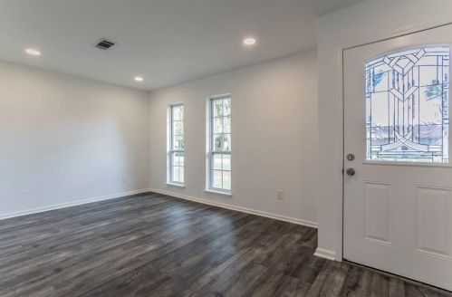 4514 Heron Dr, Taylor Lake Village, TX 77586-2524