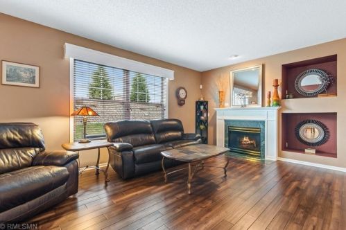 15321 Dundee Ct, Saint Paul MN  55124-5886 exterior
