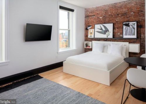 4003 Chestnut St, Philadelphia PA  19104-3019 exterior