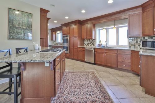 852 Finney Trl, Cincinnati OH 45224-1319 exterior