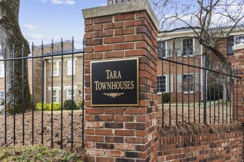 3050 Margaret Mitchell Dr, Atlanta GA  30327-1721 exterior