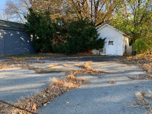 33 Mase Ave, Dover, NJ 07801-4139