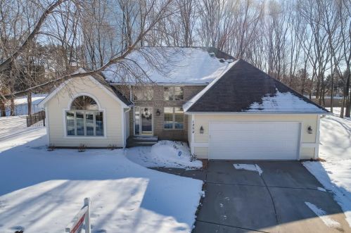 1252 Bucher Ave, Saint Paul MN  55126-8436 exterior