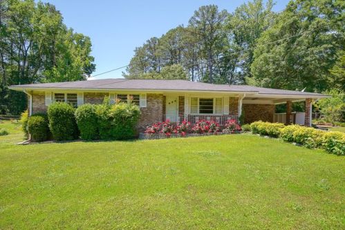 4698 Garrett Dr, Mableton, GA 30126-1121