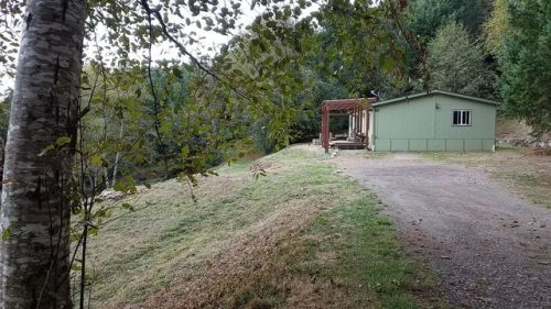17941 Gardner Ridge Rd, Harbor, OR 97415-8210