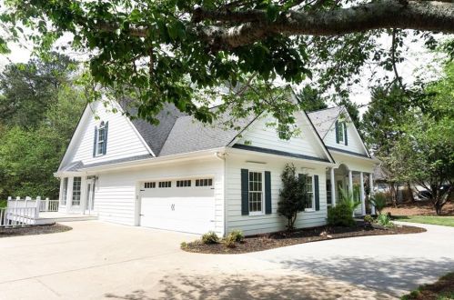 4879 Goddards Ford Rd, Gainesville, GA 30504-5162
