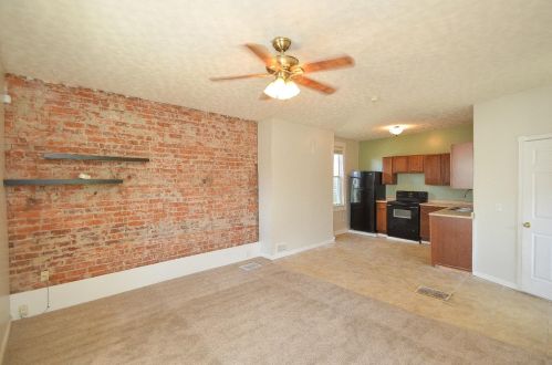 206 Hastings St, Cincinnati OH 45219-1420 exterior