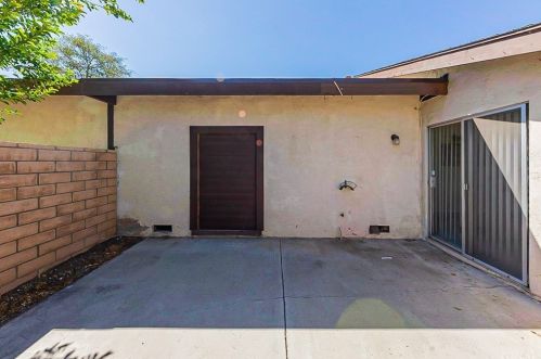 9177 Admiralty Ave, Riverside CA  92503-3314 exterior