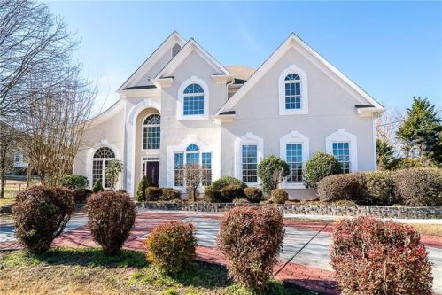 2493 Pond Rd, Duluth, GA 30096-6003