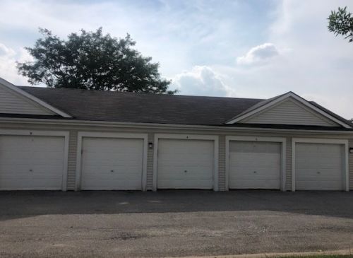 150 Waters Edge Dr, Glendale Heights IL  60139-1524 exterior