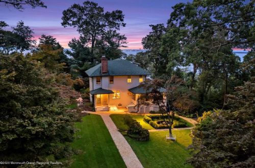 20 Hill Rd, Atlantic Highlands, NJ 07716-1505