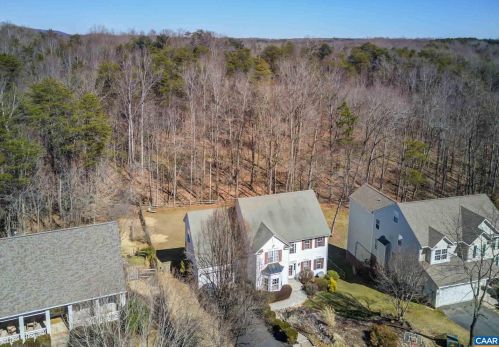 2691 Kendalwood Ln, Charlottesville, VA 22911-8260