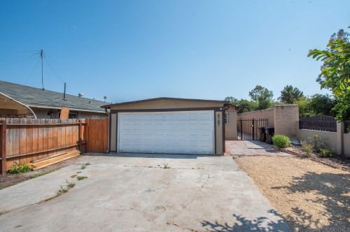 4707 Castana St, San Diego, CA 92102-4820