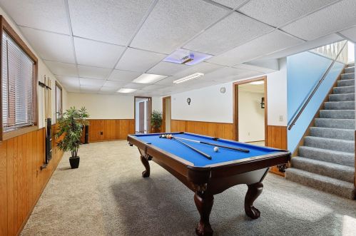 1377 County Road E, Saint Paul MN  55110-5231 exterior