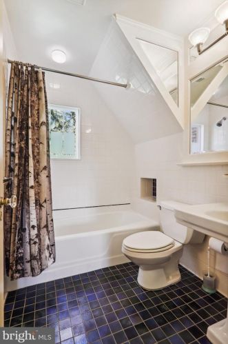 1310 Noyes Dr, Silver Spring MD 20910-2224 exterior