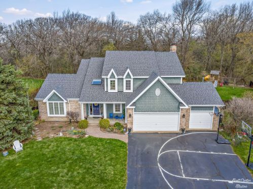 708 Old Westbury Ct, Bull Valley, IL 60012-3738