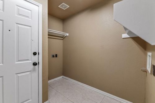 4601 Parkview Ln, Fort Worth TX  76182-4637 exterior