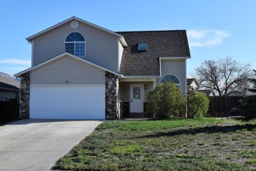 13 Pinetree Pl, Parachute, CO 81635-9515
