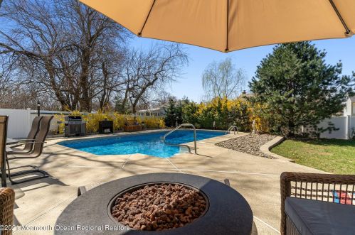 50 David Ter, Tinton Falls NJ 07701-6202 exterior