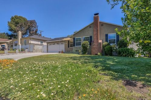 3541 Encinal Ave, Glendale, CA 91214-3220
