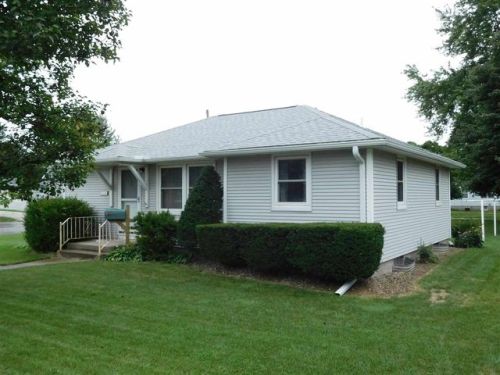 414 Adams St, Mayfair, IL 61550-2172