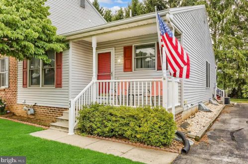 23 Brian Dr, Carlisle, PA 17015-4326