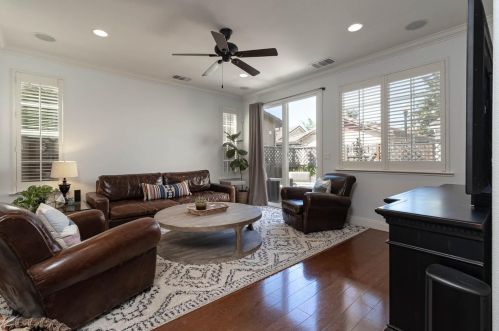 364 Applegate Dr, Valley Home CA  95361-8285 exterior