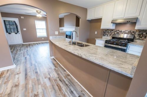 6737 Biscayne Blvd, Rex GA 30273-2244 exterior