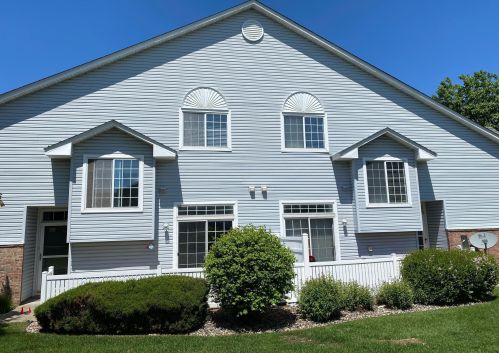 15628 Garrett Dr, Saint Paul, MN 55124-5803