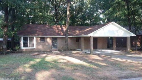8 Brier Springs Dr, Conway, AR 72034-2932