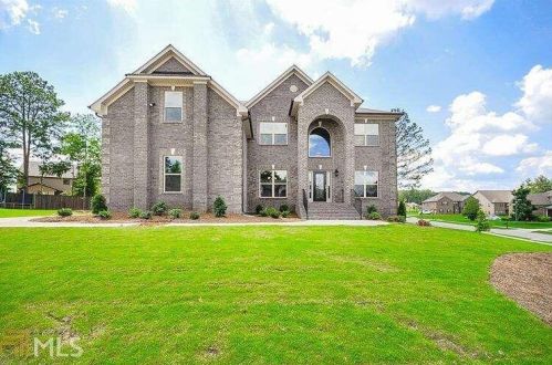 195 Underwood Dr, Porterdale, GA 30016-1974